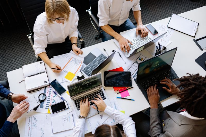 Como avaliar e comparar agências de SEO antes de contratar